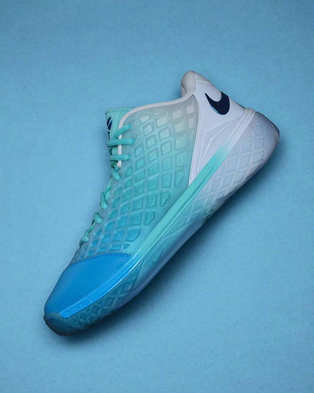布伦森的Kobe 3 Low Protro PE “SSGSS”